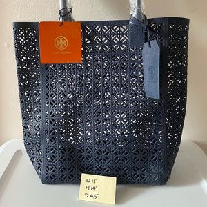 Brand new authentic Tory Burch women tote